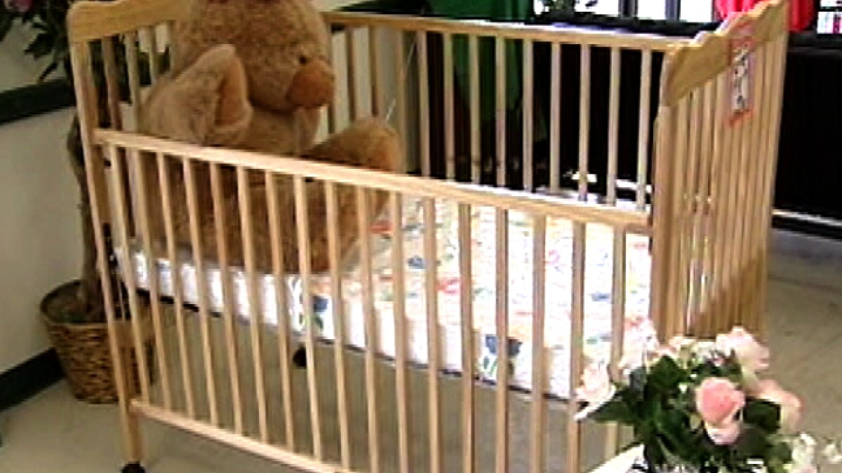 City Will Give Out Cribs to Mothers to Prevent Infant Deaths NBC10