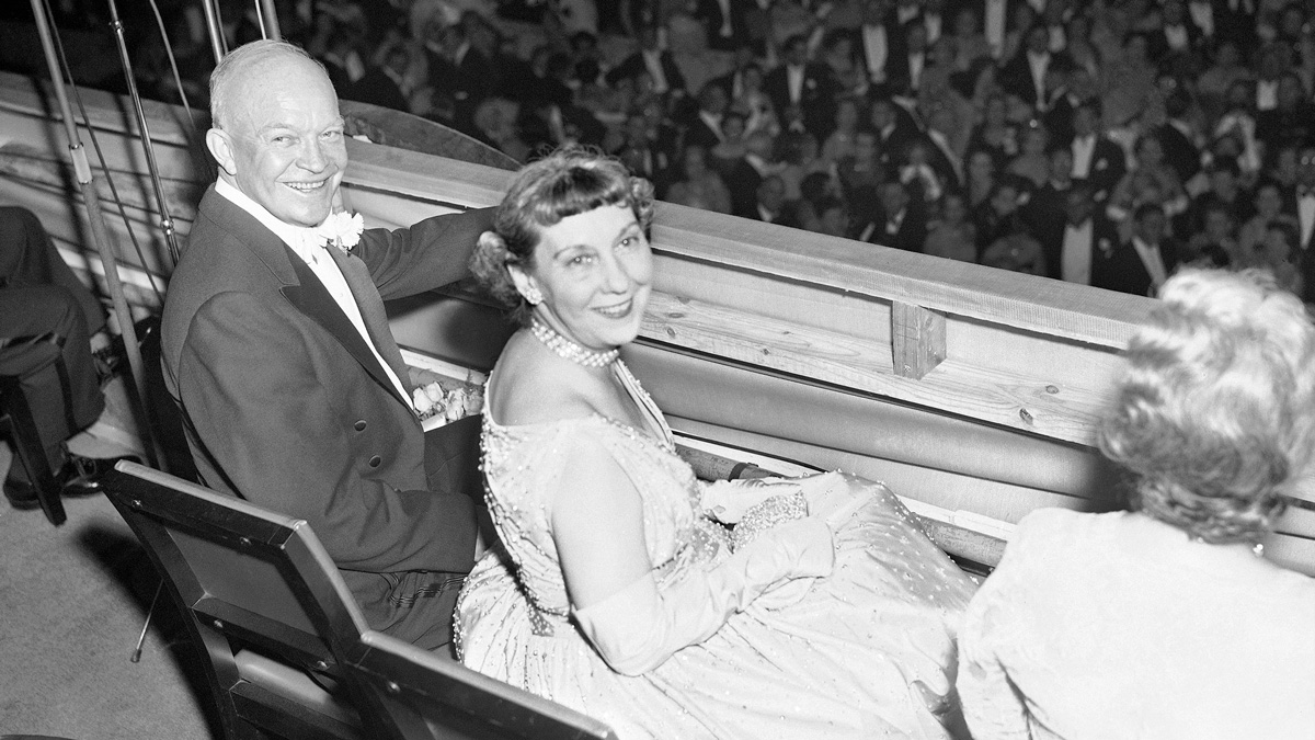 PHOTOS: First Ladies' Inaugural Ball Gowns Through the Years NBC10 Philadelphia PHOTOS: First Ladies' Inaugural Ball Gowns Through the Years NBC10 Philadelphia