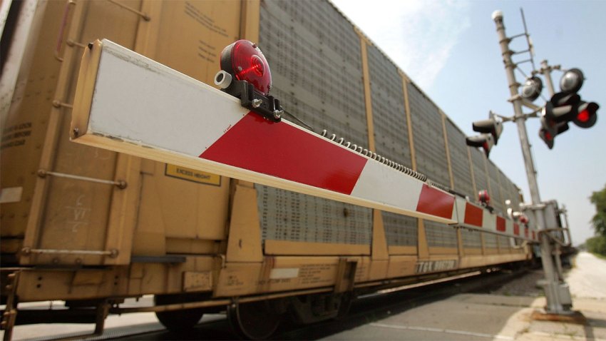 generic-train-dfw-040714