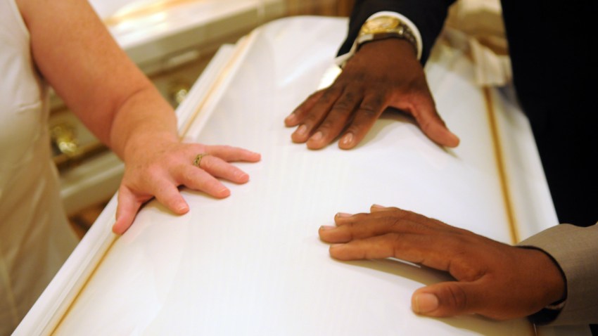 gesner_caskets_030