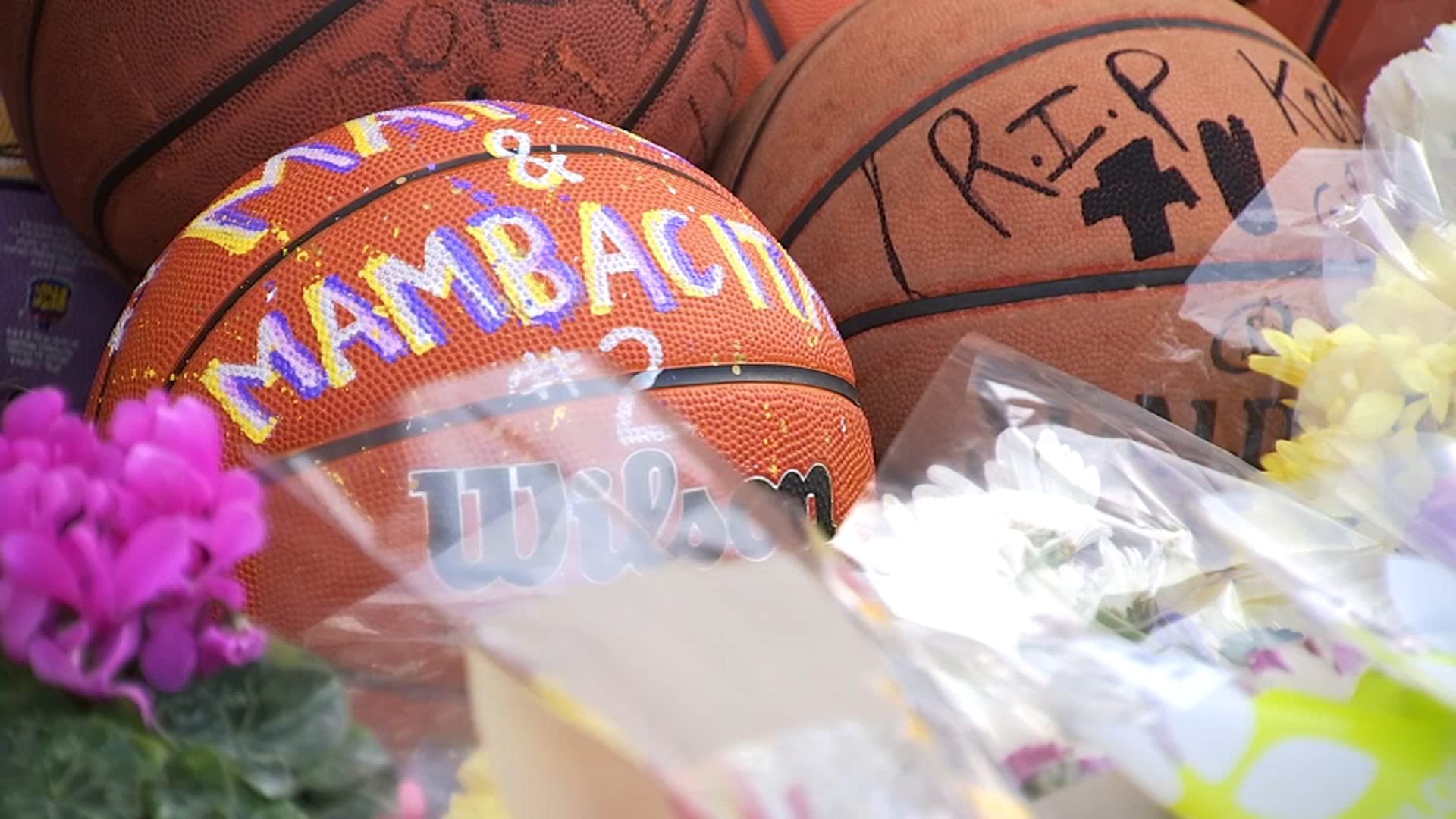 At Kobe's memorial Kobe is wearing an Eagles beanie. We lost our most  popular fan. : r/eagles