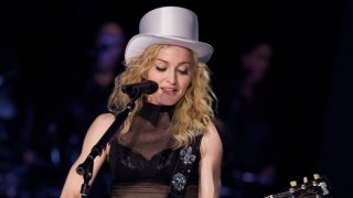 madonna-demandada-por-fanatico-florida-shutterstock_35501536