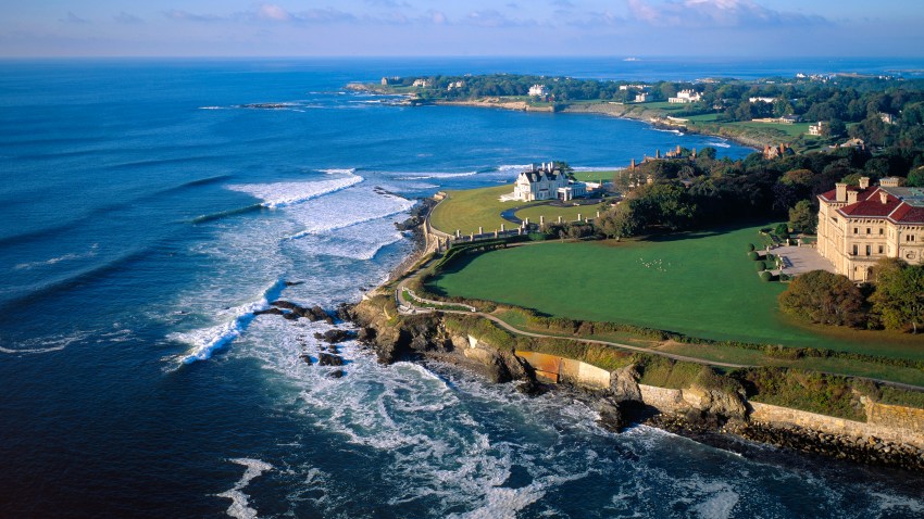 newport coastline cliff walk_credit Onne van der Wal