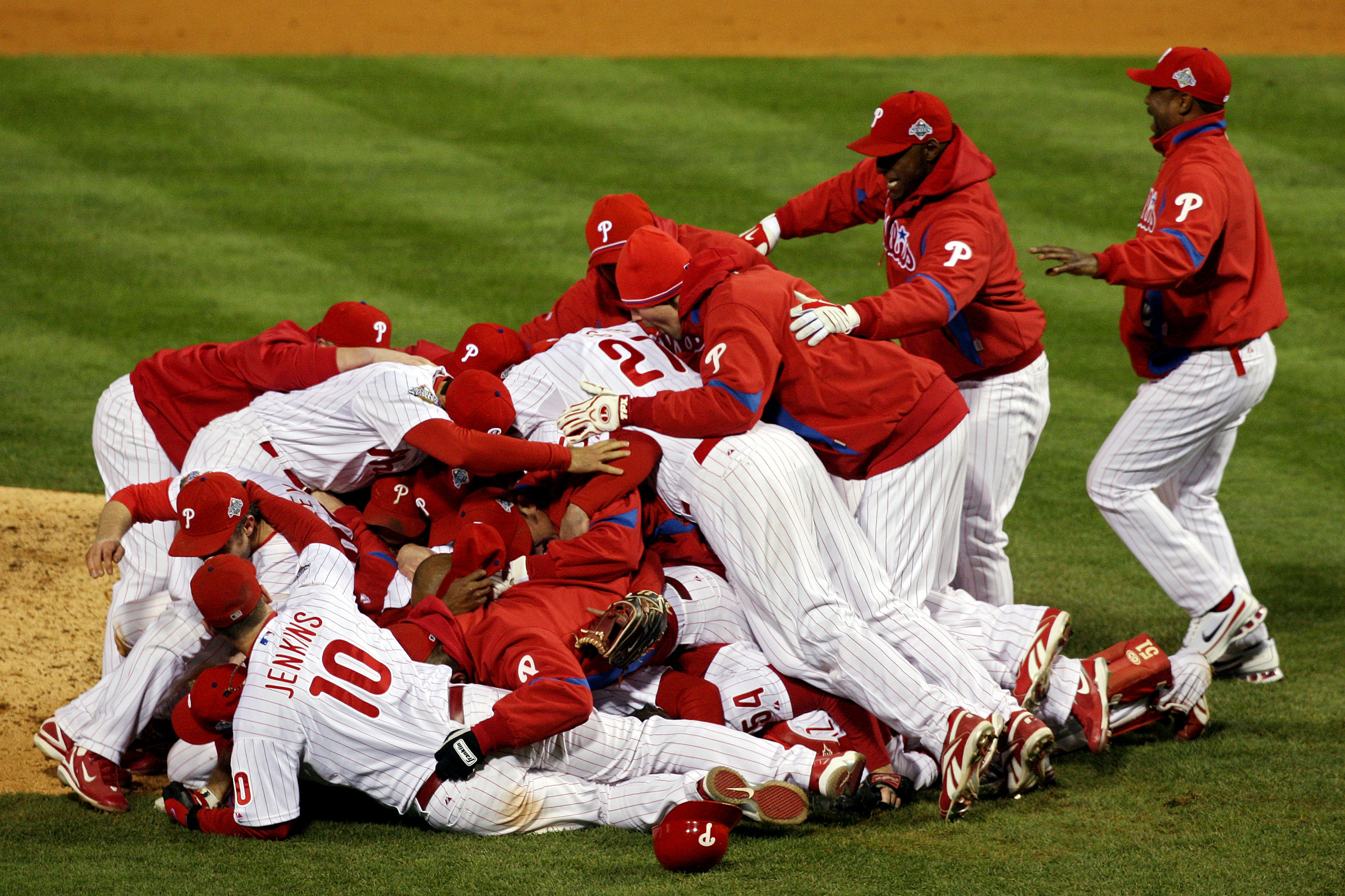 Brad Lidge celebrates Philadelphia Phillies 2008 World Series Victory