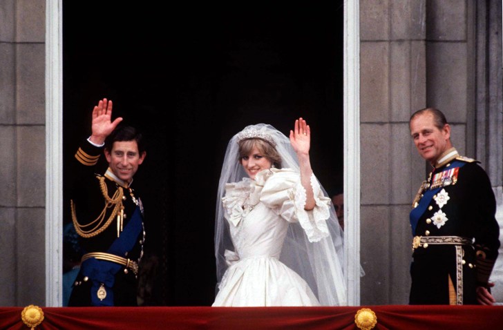 DIANA_CHARLES_WEDDING_WAVE