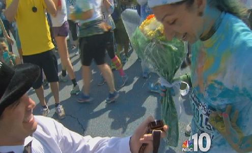 Colorful Proposal At Run Or Dye 5k Nbc10 Philadelphia
