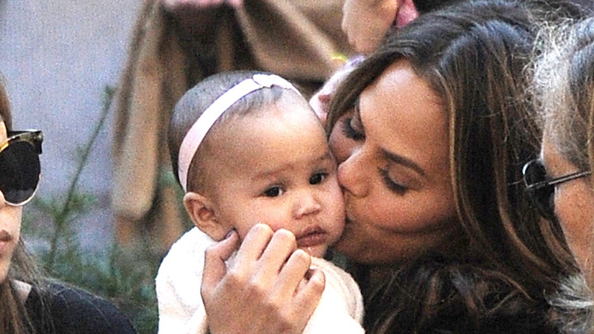 Chrissy Teigen Reveals ‘Sad Existence’ of Postpartum Depression