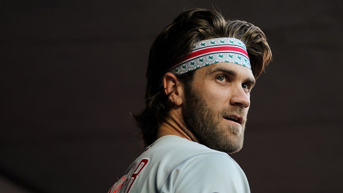 Guy Trolls Bryce Harper About Philadelphia, Gets Put in Place by