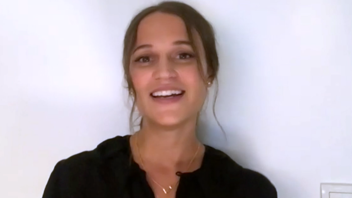 ‘Late Night’ Alicia Vikander Worked With Gloria Steinem for ‘The