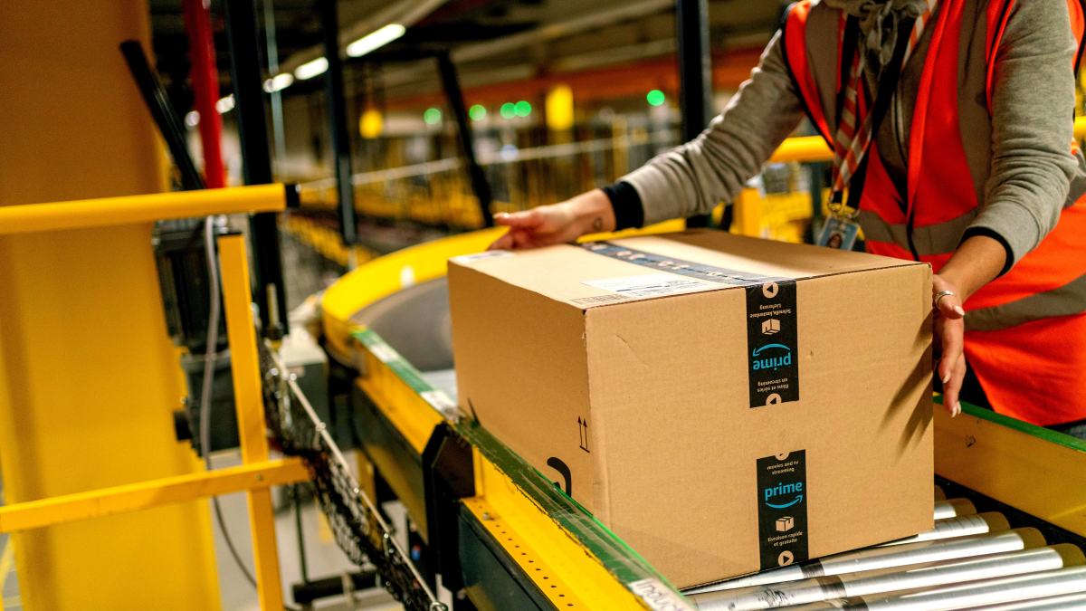 Scammers Keep Impersonating Shipping Companies. Here's How to Protect Yourself - Vimarsana News
