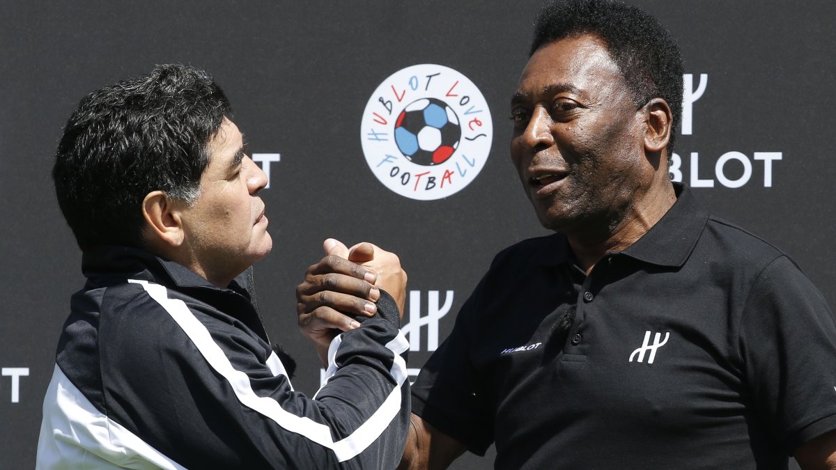 Feuding No More, Pelé Joins World in Mourning Diego Maradona