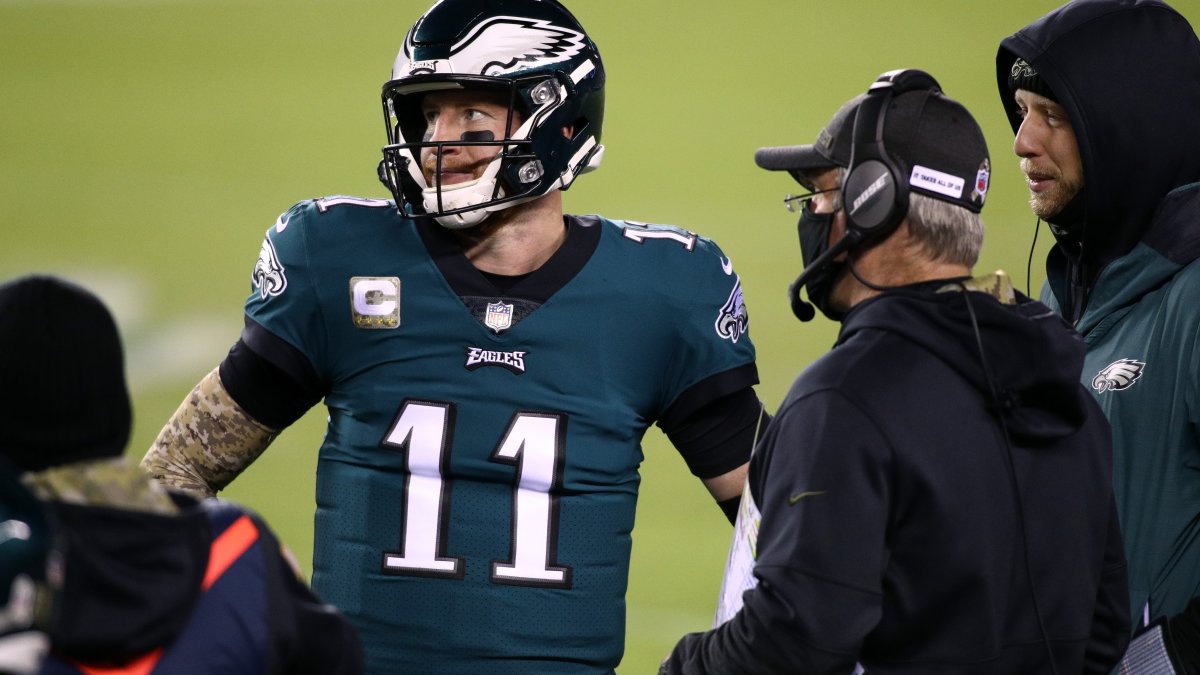 Carson Wentz benched, Jalen Hurts sparks Philadelphia Eagles in 30-16 loss  vs. Green Bay Packers