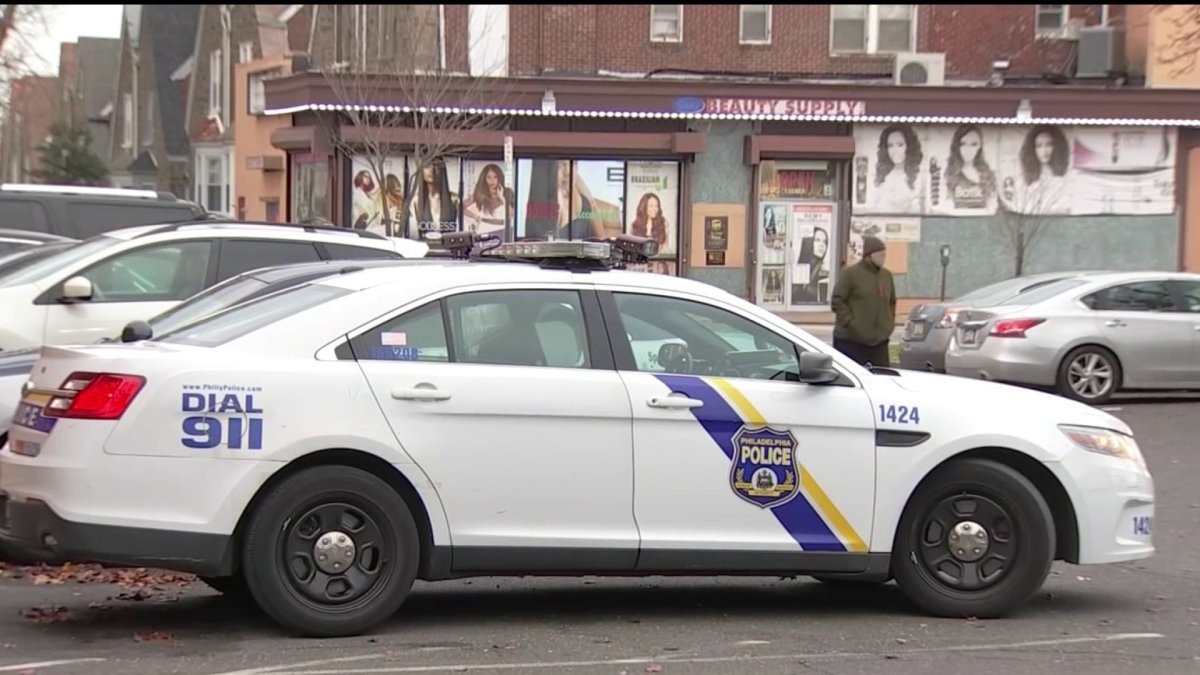 Security Guard Shoots, Kills Man in Robbery Attempt at Pharmacy, Cops