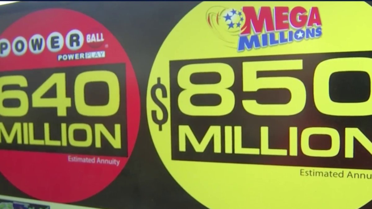 Stores Crowded As Powerball Mega Millions Lottery Jackpots Climb