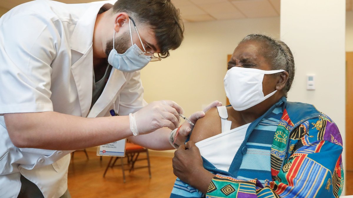 Building Vaccine Trust in Black and Brown Communities â NBC10 Philadelphia