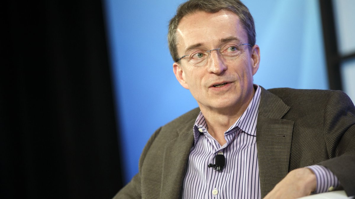 Intel CEO Says Semiconductors Are Like Oil — Making More in U.S. Can Avoid Global Crises - Vimarsana News