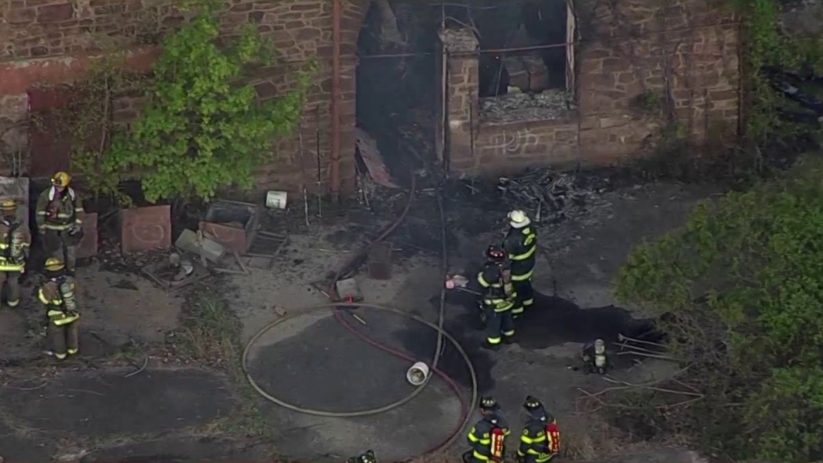 Firefighters Battle Fire at NJ Warehouse – NBC10 Philadelphia
