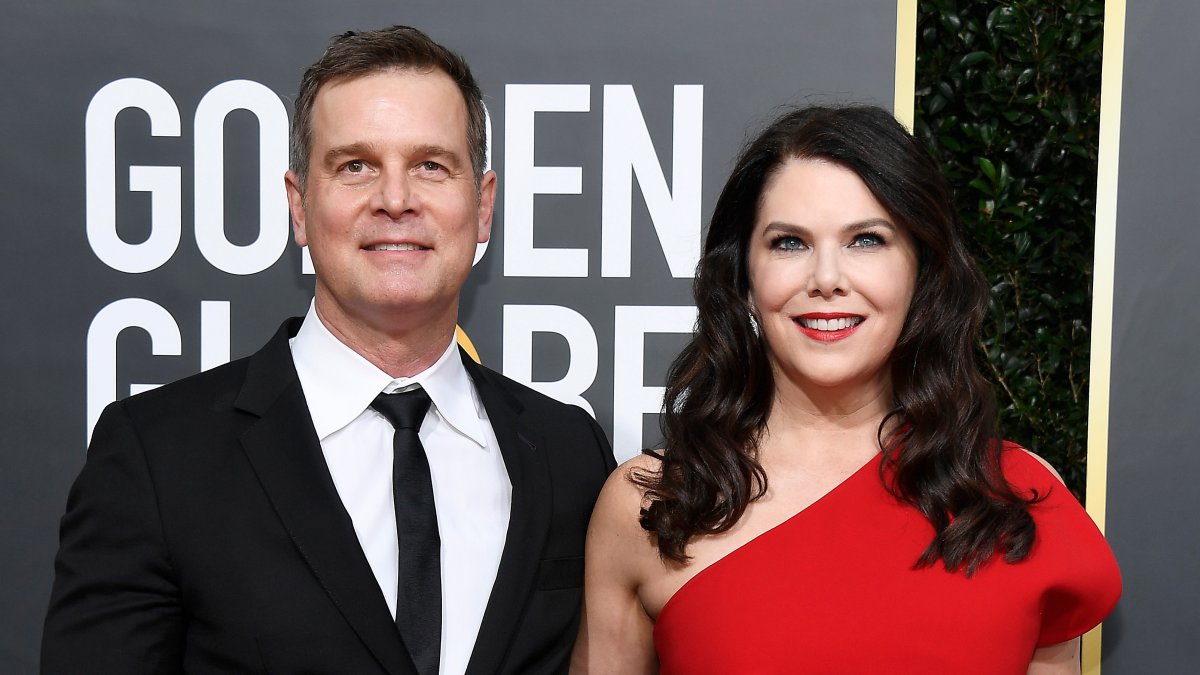 Lauren Graham on Reuniting With Boyfriend Peter Krause After 5 Months