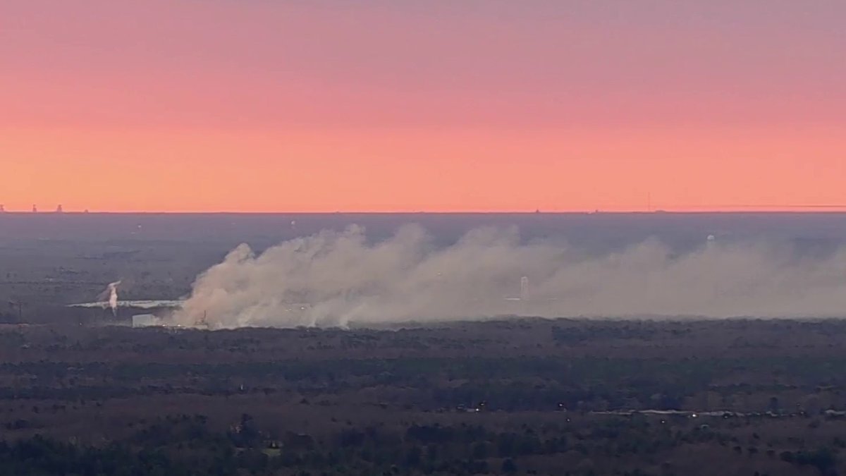 Smoky Fire Breaks Out at NJ Insulation Warehouse – NBC10 Philadelphia