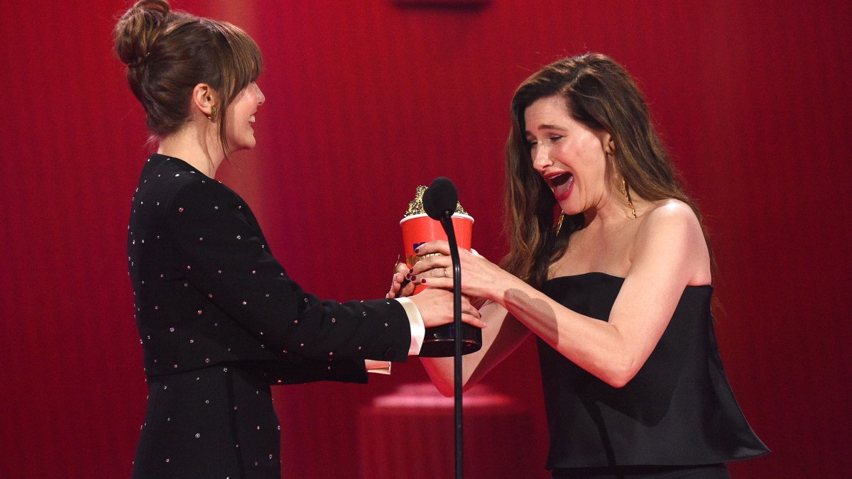 Mtv Movie Tv Awards 21 Winners The Complete List Nbc10 Philadelphia Mtv Movie Tv Awards 21 Winners The Complete List Nbc10 Philadelphia