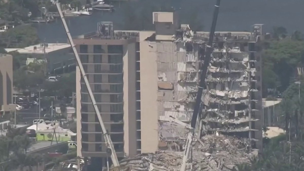 Death Toll Rises in Florida Building Collapse as Rescue Efforts ...