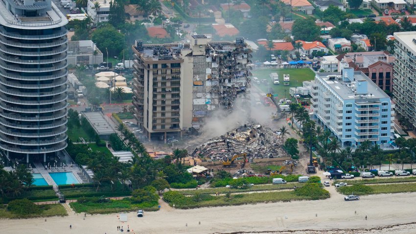 Champlain Towers South Condo Surfside