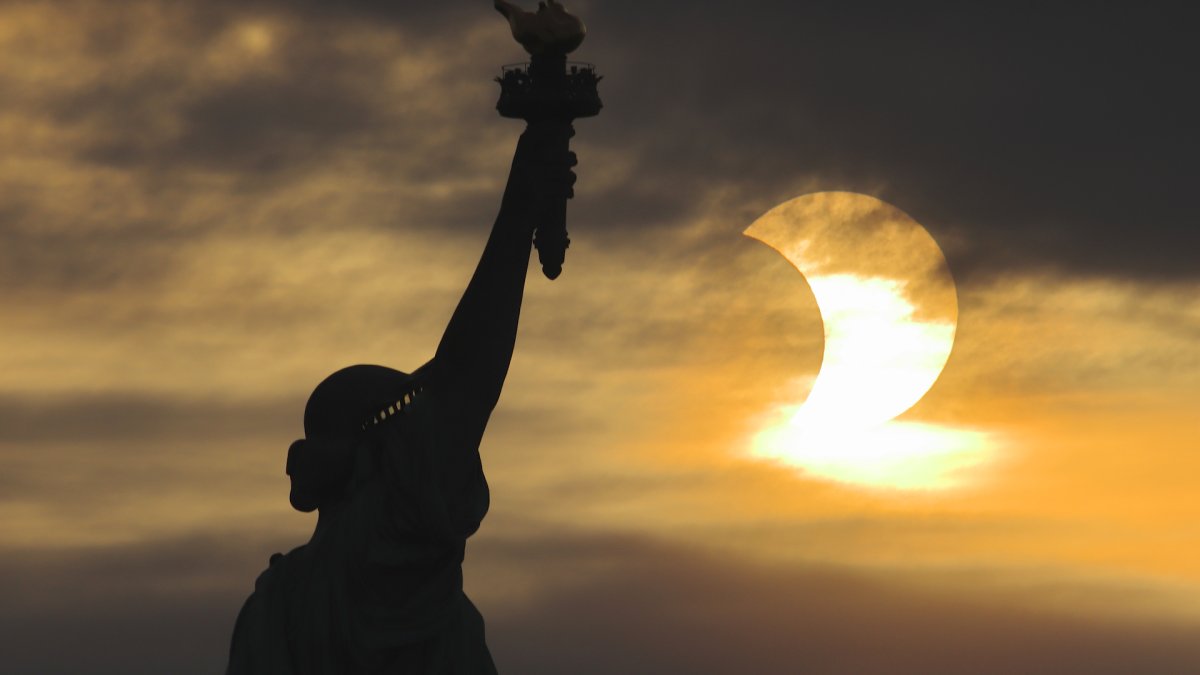 WATCH: Video of Solar Eclipse From Around the World – NBC10 Philadelphia