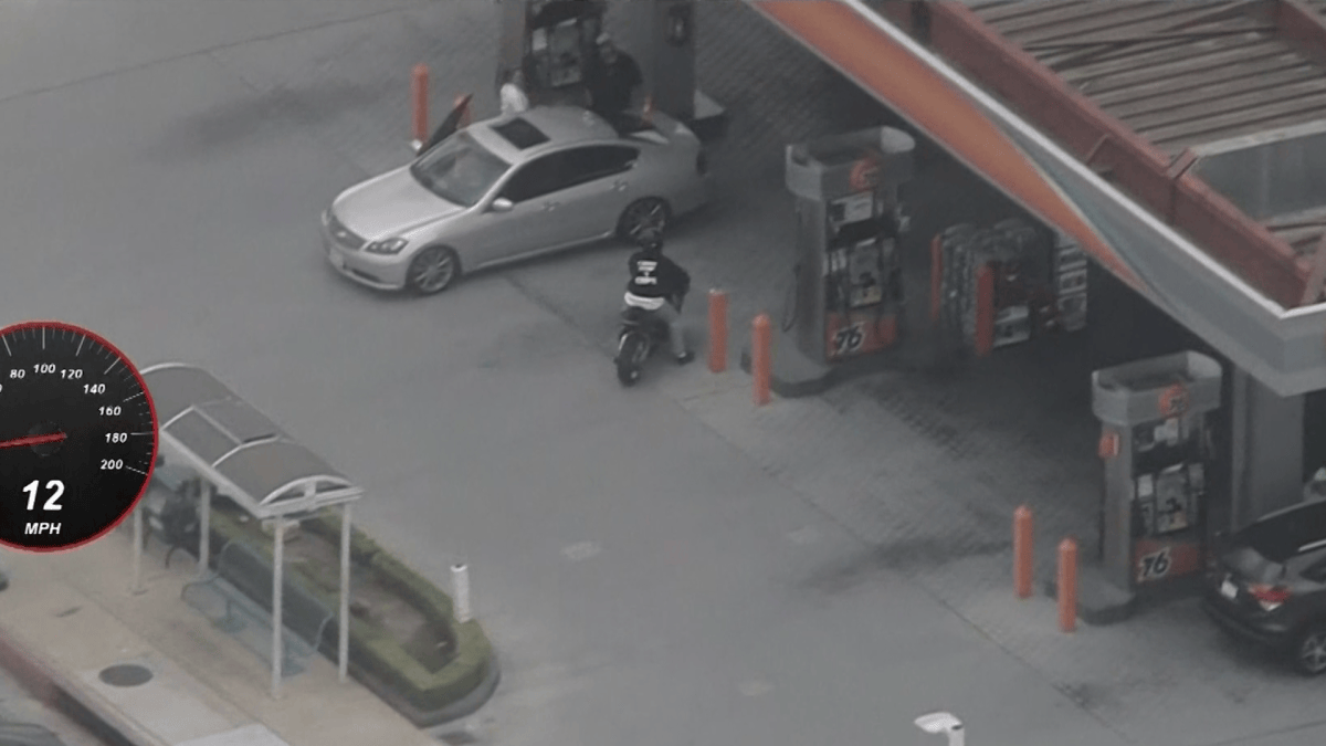 Watch: Motorcyclist in High-Speed Chase Stops for Gas – NBC10 Philadelphia