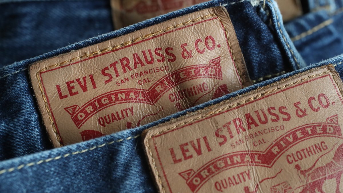 Levi Strauss Suspends Sales in Russia Amid Ukraine War - Vimarsana News