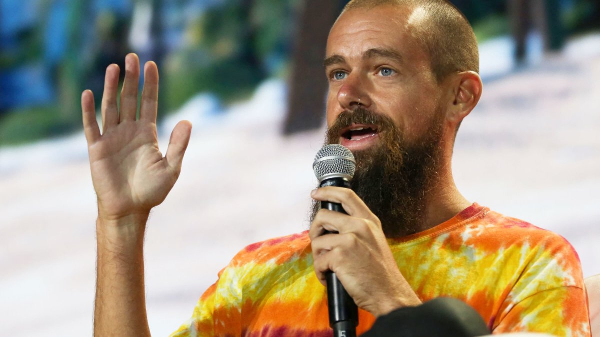 Jack Dorsey Says Elon Musk Is the 'Singular Solution I Trust' to Run Twitter – NBC10 Philadelphia - Vimarsana News