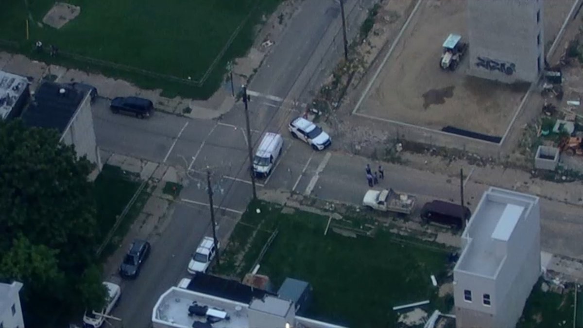 2 Men Killed in 2 Separate Shootings Only Minutes Apart in Philadelphia ...