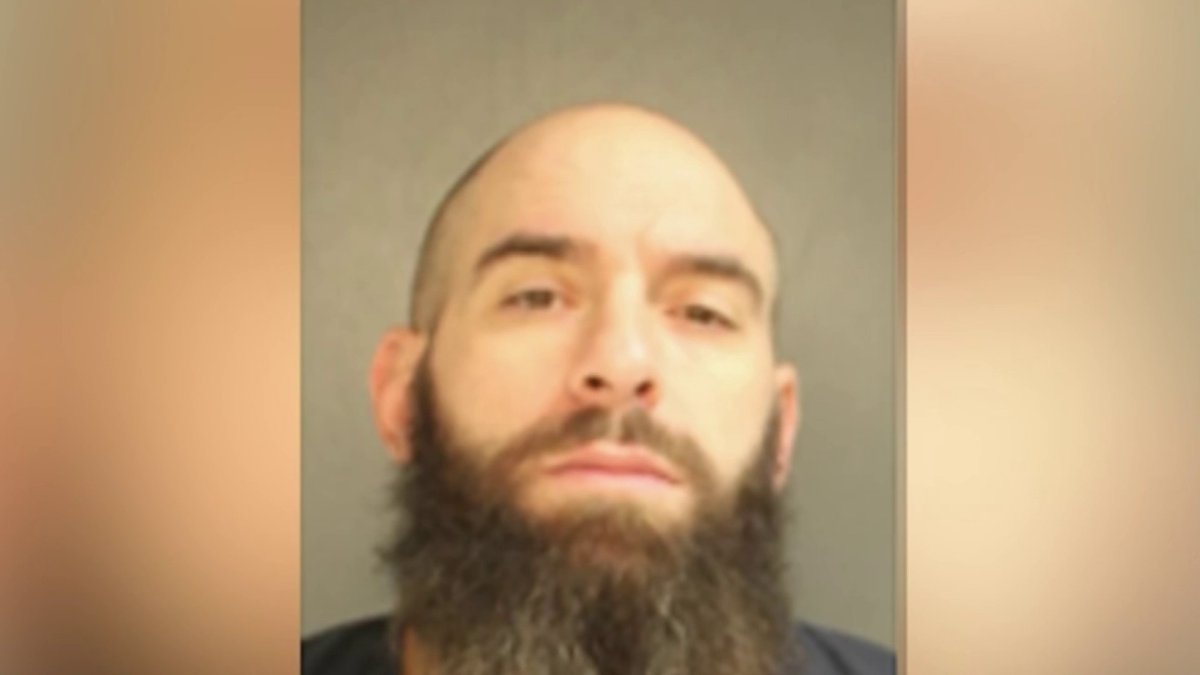 Suspect in Stolen SWAT Vehicle, Police Shootout Was on FBI Most Wanted ...