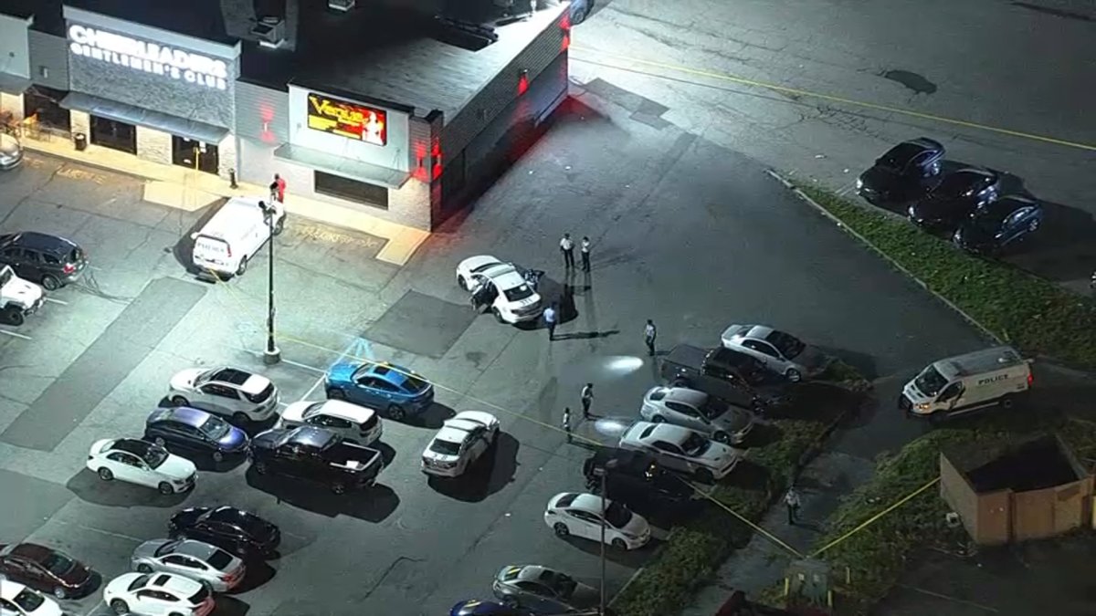 Gunman Shoots Man Outside South Philly Strip Club