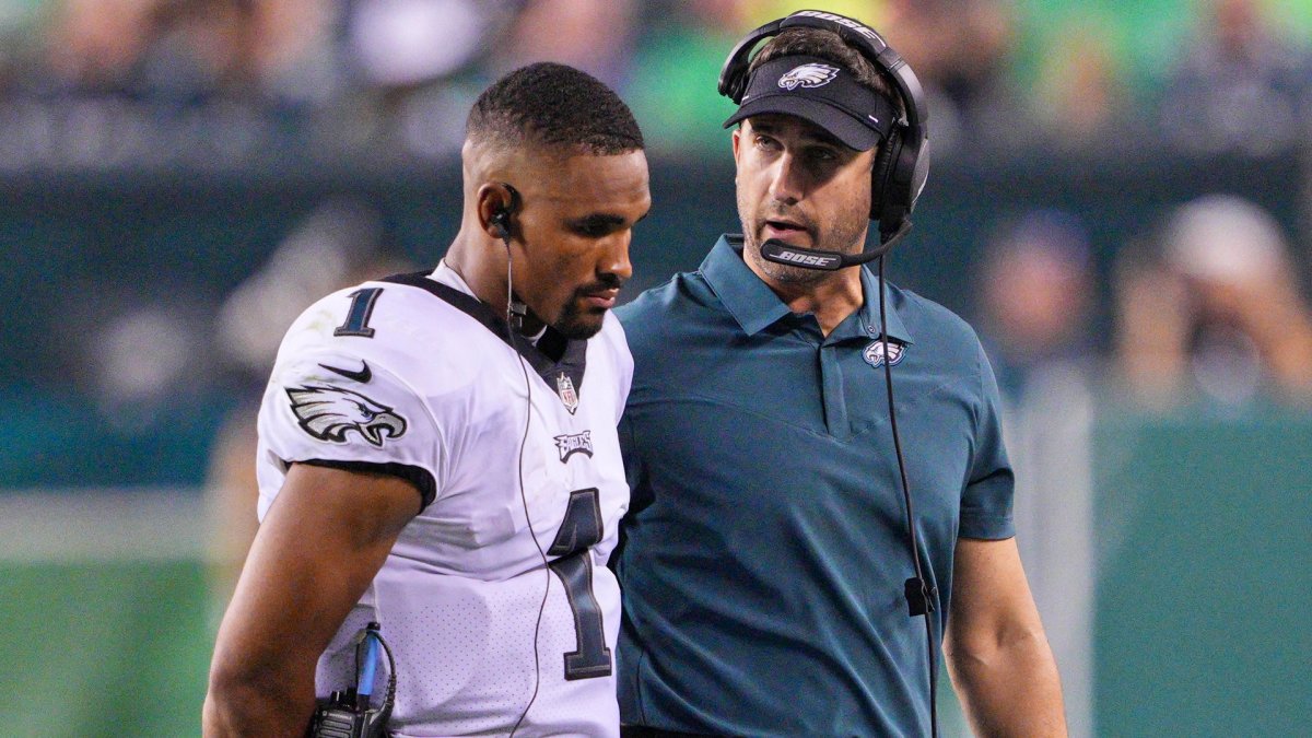 Eagles training camp 2023, Day 6: Jalen Hurts gets coached hard by Nick Sirianni – NBC10 Philadelphia - Vimarsana News