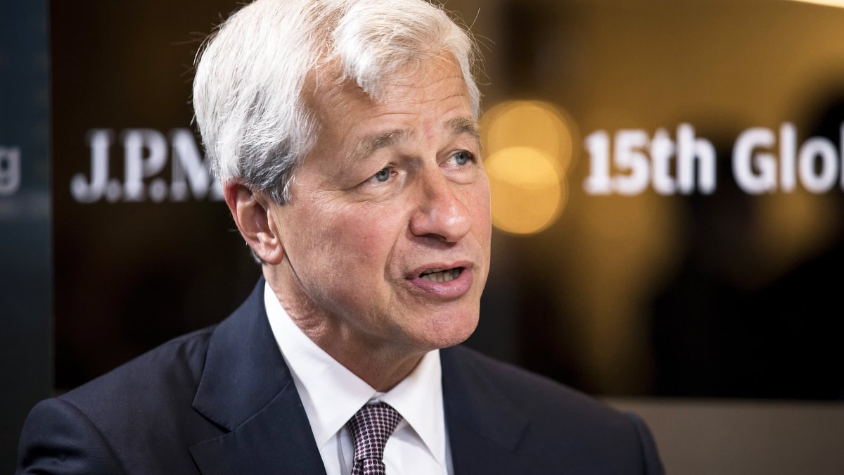 Jamie Dimon Says Bitcoin Is 'Worthless' – NBC10 Philadelphia - Vimarsana News