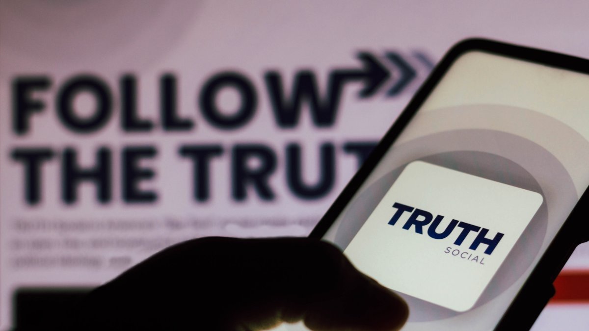 Lighthouse Investment Hedge Fund Sells Stake in Trump SPAC Firm DWAC After Merger News, Big Stock Price Rise - Vimarsana News