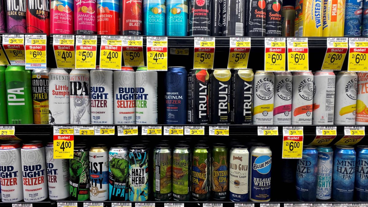 A Dry 4th of July? Strike Could Cause Beer Shortage in Philadelphia Area – NBC10 Philadelphia - Vimarsana News