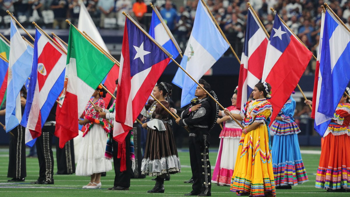 2022 Hispanic Heritage Month History and Why It Starts on Sept. 15