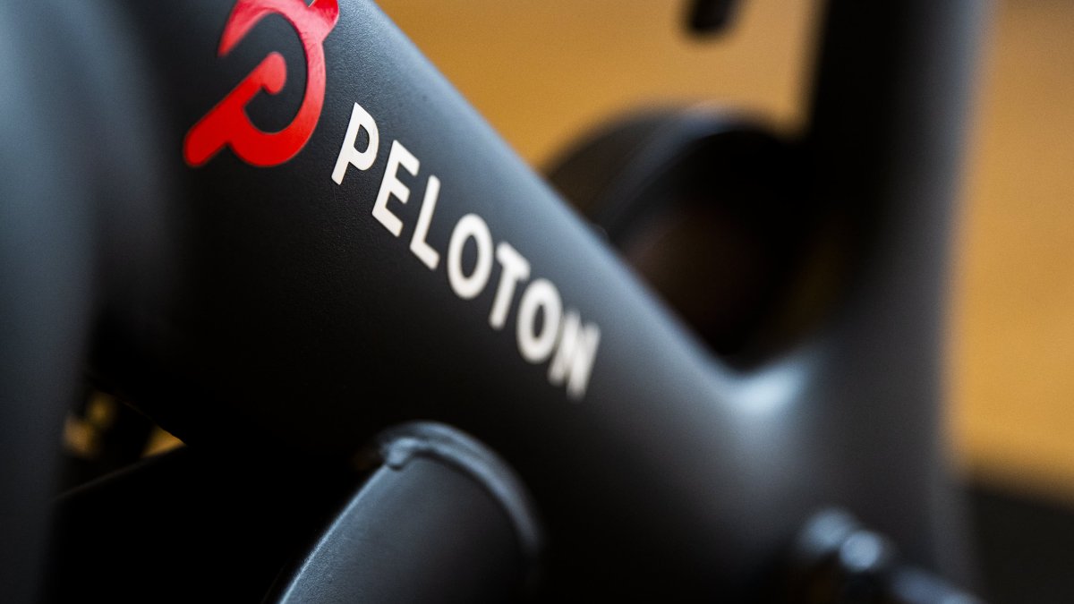 Peloton's Holiday May Have Been Weaker Than Expected, Analysts Say, Prompting Lower Forecasts - Vimarsana News