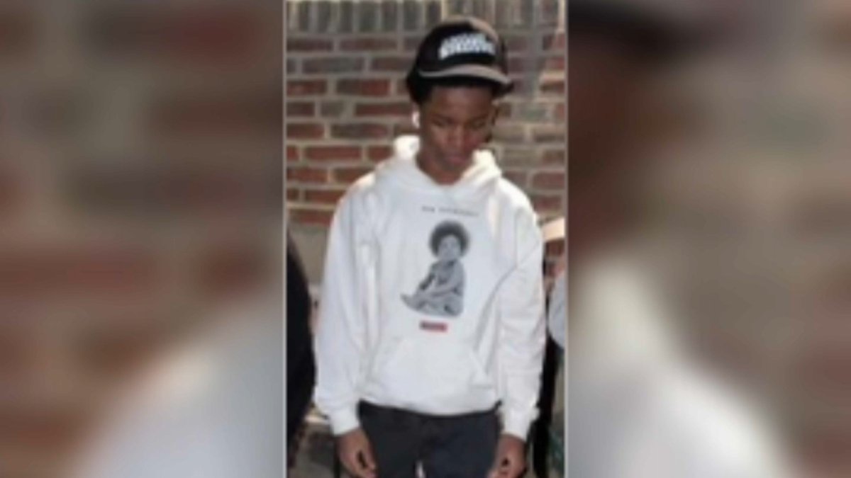 Gunmen Chase, Kill 14-Year-Old, Shooting Him 18 Times