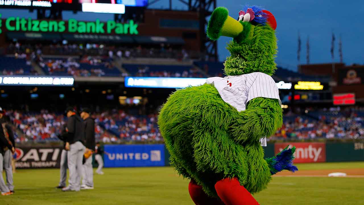 LOOK: Bryce Harper shows up with another Phillie Phanatic-themed