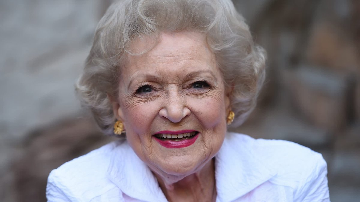 Betty White: 'You Don't Give Up' and 4 Other Pieces of Sage Advice From the Beloved Star – NBC10 Philadelphia - Vimarsana News