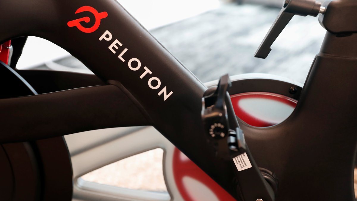 Peloton CEO John Foley Touts Product Pipeline, Company Refutes Report That It's Halting Development - Vimarsana News