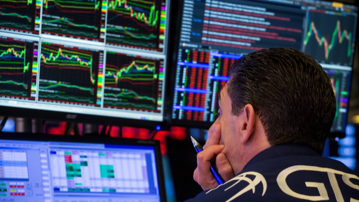 CEOs Across the Market, Economy Agree on One 2022 Prediction: More Volatility, No End to Covid - Vimarsana News