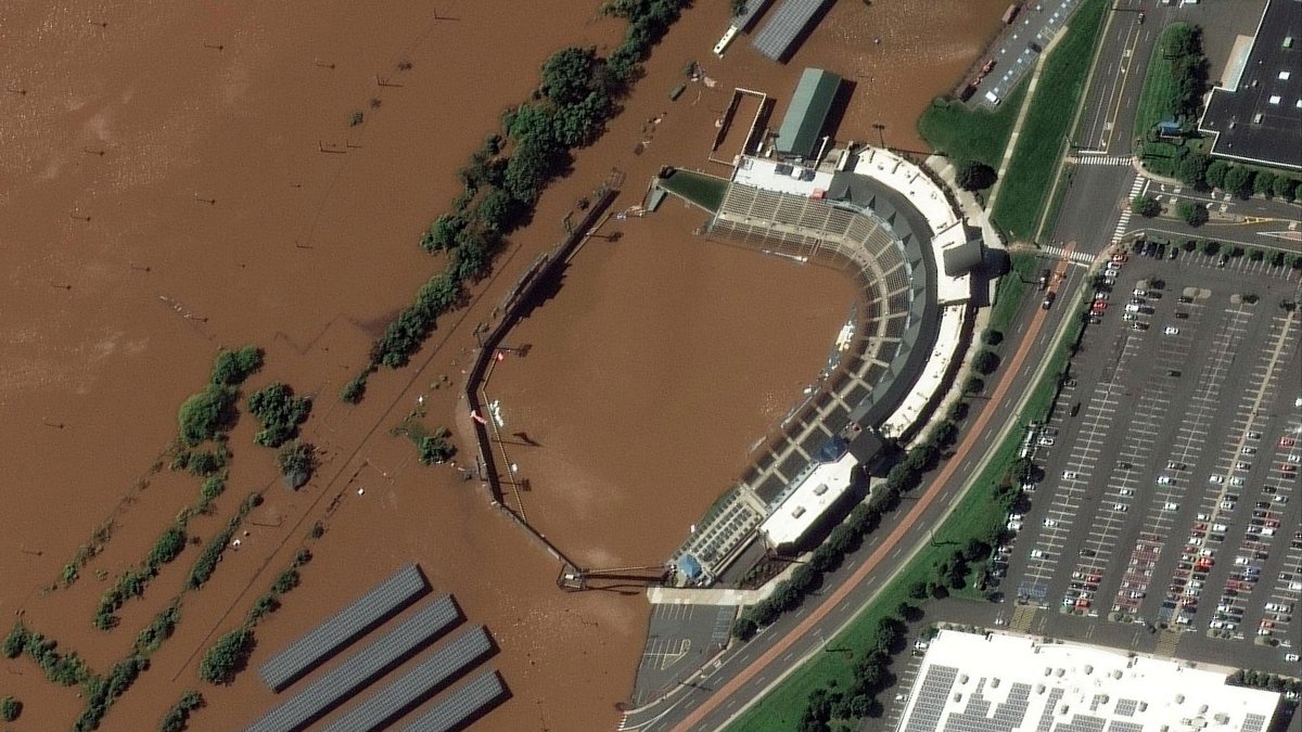 Commercial Real Estate Faces Increasingly Steep Costs From Flood Damage for the Foreseeable Future, Study Says - Vimarsana News