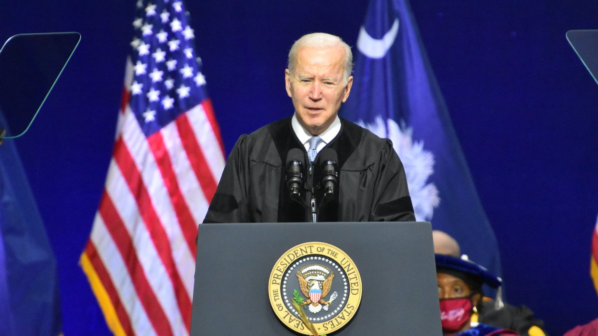 Why Some Experts Say Biden Should Extend the Federal Student Loan Pause: 'The Government Does Just Fine Without Our Money' – NBC10 Philadelphia - Vimarsana News