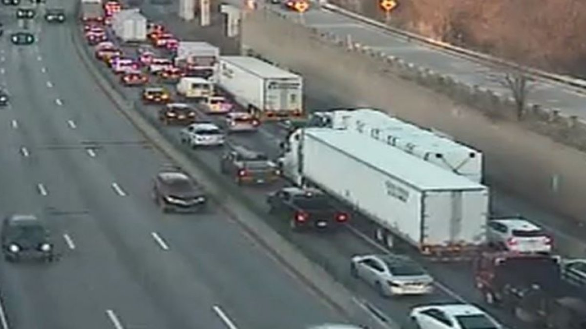 Crash Blocks All Lanes on I-95 in Delaware County, Pennsylvania – NBC10 ...