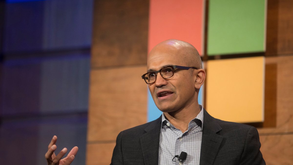 Microsoft Should Sell Office and Windows to Boost Cloud Business, Former Executive Says - Vimarsana News
