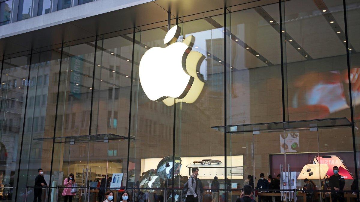 Why It's Bad News for the Entire Market When Apple Has a Big Drop - Vimarsana News