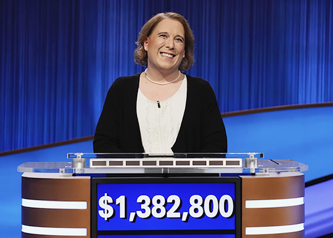 'Jeopardy!' Millionaire Amy Schneider Quit Her Job—Here's What She's Up to Next – NBC10 Philadelphia - Vimarsana News